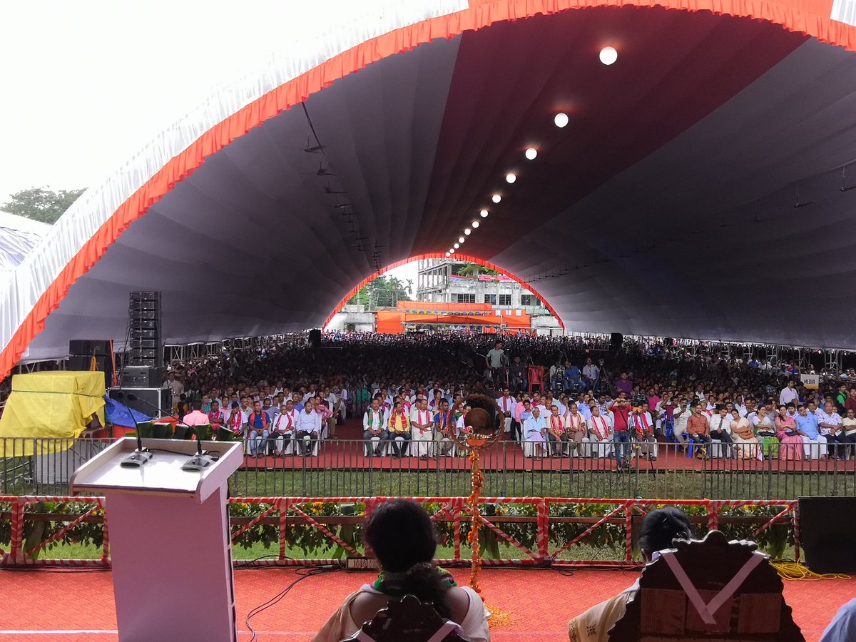 AssamIocl's tweet photo. PMUY meeting (LPG panchayat) was held at Dudhnoi, Assam. Hon'ble Chief Minister, Assam attended as Chief Guest and distributed LPG connections to the beneficiaries. Sri Uttiya Bhattacharyya, CGM, IO AOD SO spoke on the occasion highlighting the achievements of PMUY and EGSA. https://t.co/aihXZGJTYY