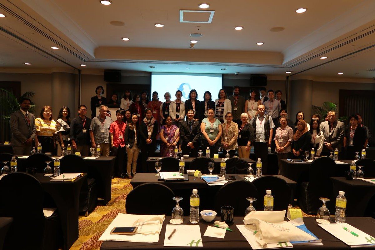 Eardotcomdotsg's tweet photo. SCAP 2018 @montyjane Conference Chair, Dr Jane Montague, @DerbyUniPsych, presenting Keynote topic: 'Compassion in the classroom: Evaluating a compassionate mind training intervention with school staff members.' #EastAsiaResearch #SCAP2018  https://t.co/AuzCcRFleB https://t.co/alaOQj9hKB
