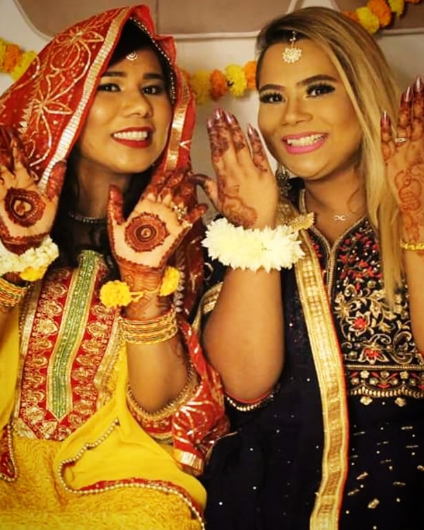 SHOMAILAMAURER's tweet photo. My beautiful little sister's has finally found her prince charming 💕💕💕 
May God bless them abundantly 🌼🌼🌼🌼🌼🌼
Wedding and Mehndi ceremony (pre-wedding ceremony) 
#LittleSister #MehndiCeremony #Dubai #WeddingCeremony
:
:
::: SHOMAILA MAURER #EmiratesFashionista 👠 ::: https://t.co/yInKmC6pXr