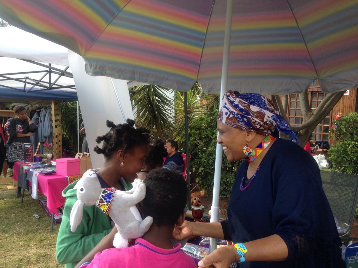 zintsomi's tweet photo. It's the last Sunday of the month and you'll find us at the #brownsensemarket. Come and join Khalulu, the storyteller for some storytelling magic, books, music and fun. #lovestories #storytelling #Zintsomi https://t.co/zL5WE3KGUK