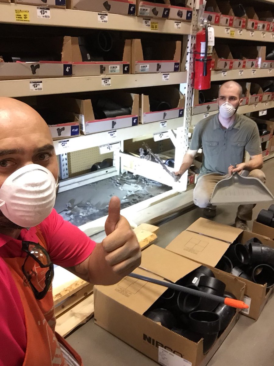 CoryCum69059660's tweet photo. I couldn’t be any prouder of this Department Supervisor Team getting ready for this year‘s inventory. They have shown extreme dedication and sacrifice. I can’t thank them enough! #D60strongandproud #inventory2018 https://t.co/aW2TwcJ2Rj