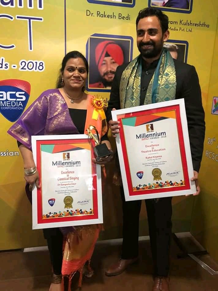 varunsingh1998's tweet photo. Congratulations Both You My Favourite "RAHUL KHANNA SIR" and one of most Beautiful Lady with A Tremendous Voice, 
"Dr. SANGEETA GAUR Ma'am"
   { Millennium Imapct Award 2018,
They Got The Award In, Excellence In Classical Singing &amp; Excellence In Theatre Education } https://t.co/LWzgOUxBP9