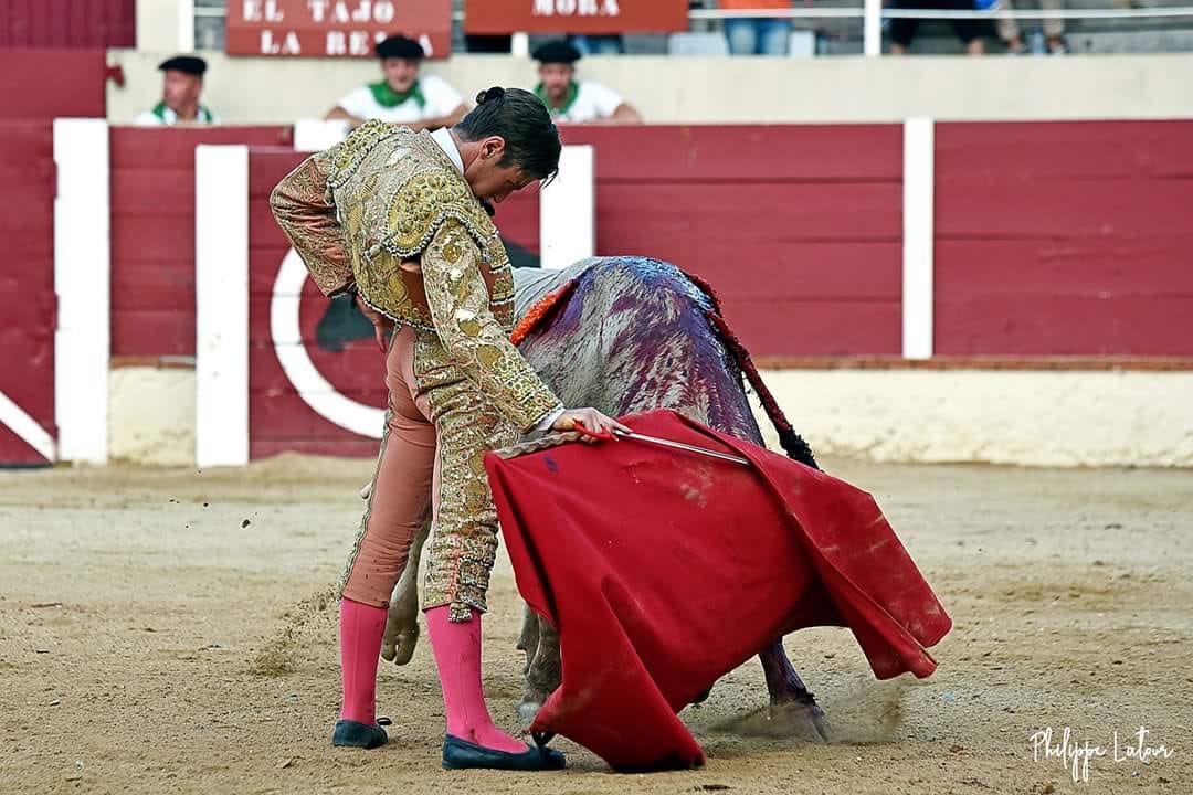 Alejandro Mora, aguaaa!,  diría el Pali o el Pepe