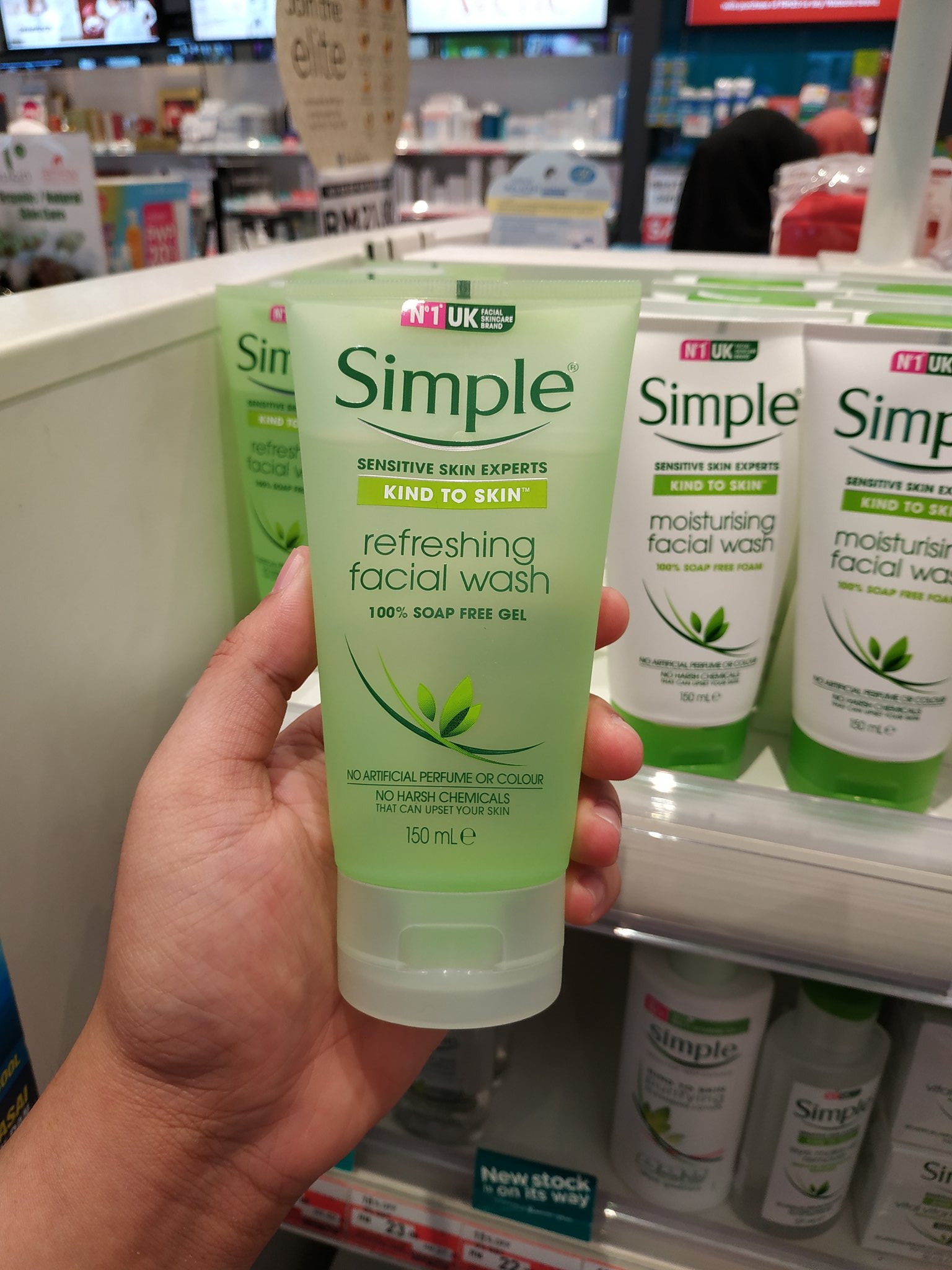 simple refreshing facial wash harga