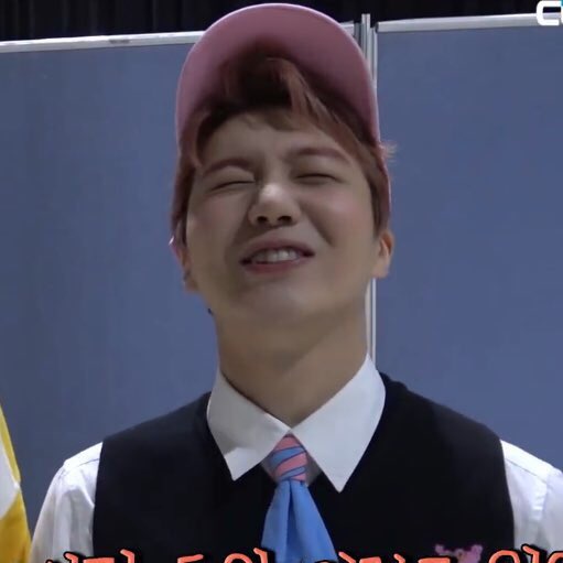 lowqualityjinho's tweet photo. for every tweet or retweet #LOVELOUD  gets, $1 will be donated to the lgbt+ youth! https://t.co/tpRFeAK4yQ