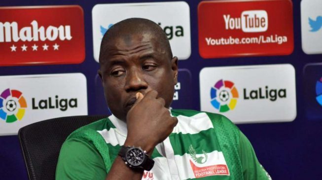 Angel923FM's tweet photo. Nigeria investigates bribery allegation against its national team coach https://t.co/1XneXH3wKO https://t.co/hysh3qWzDx