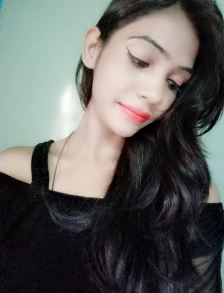 EmraanHZainab's tweet photo. Black lover 😘😘😘😘😘😘😘 https://t.co/760IZj34el