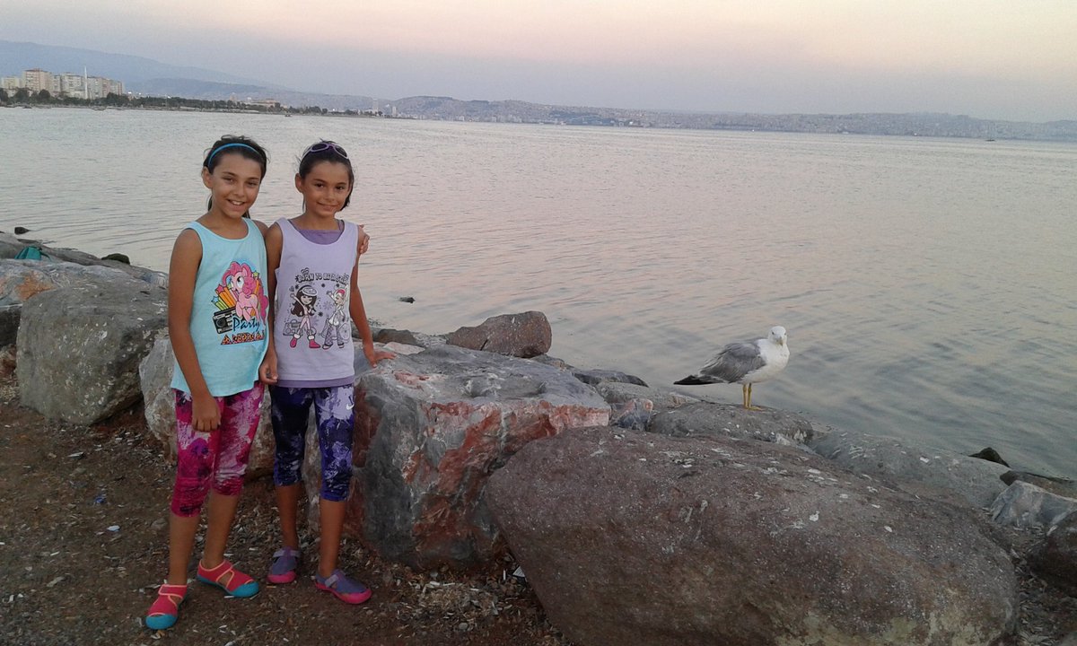 Bostanll yeni sahili martlya bakln sahane.