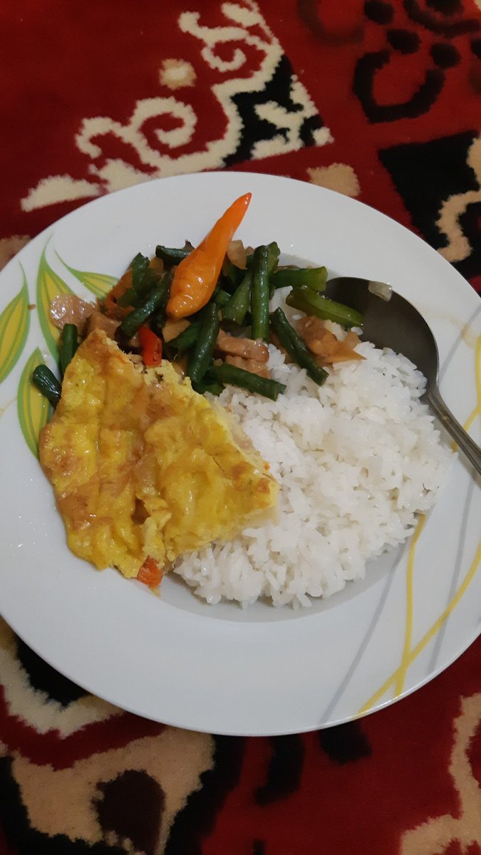 ayumeylie's tweet image. Setelah hampir sebulan gak masak.. yoo isoku mik ngene iki.. sik pentingkan di bumbui dengan cinta dan kasih sayang.. #preeet