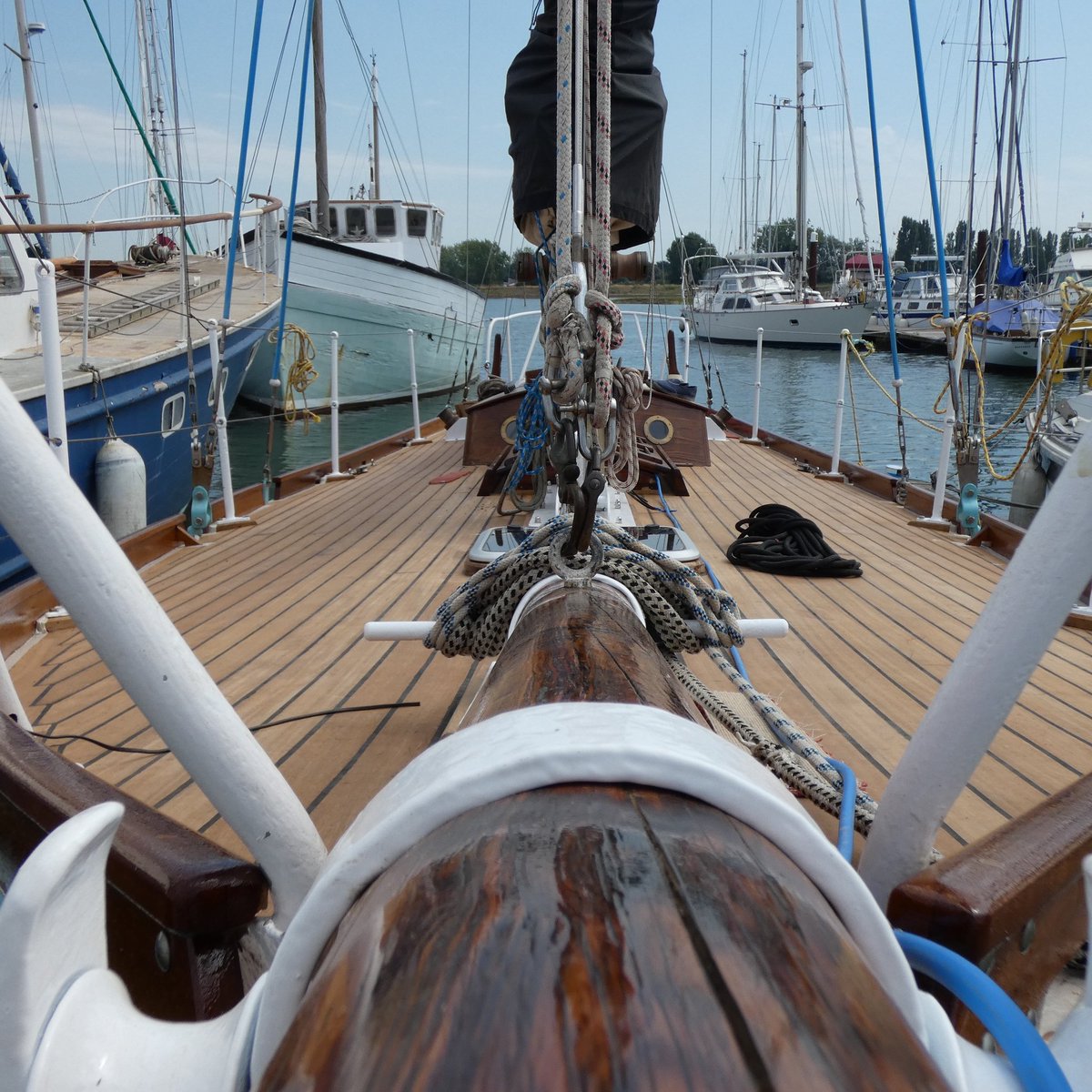 Absolute honour that some of our crew have played a part in restoring Sir Alec Rose's historic yacht @LivelyLady_1968 which is now safely moor in <a href="/portsolent/">Port Solent</a> - also a huge thanks to <a href="/portsmouthnews/">The News, Portsmouth</a> &amp; <a href="/TeamLocals/">Team Locals Media</a> for braving the elements yesterday to escort her in.