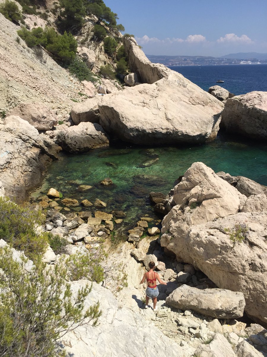 JulienFabre30's tweet photo. Balades du week end , à la découverte des - somptueuses- calanques de la Vesse à Marseilles 👌🏻☀️😘 #callanques https://t.co/ufm5JQka5k