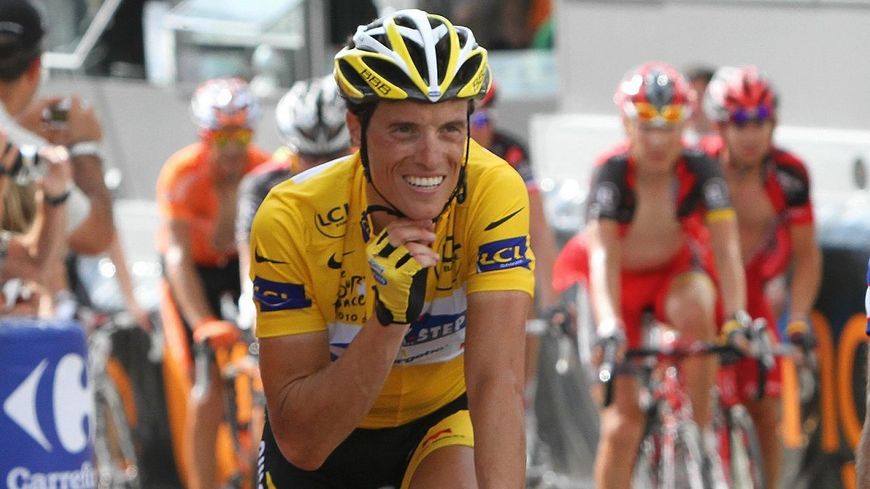LeGruppetto's tweet photo. Sylvain Chavanel s'arrête après 18 TDF, on a tous grandi avec #LaMachine sur le Tour en le retrouvant à l'attaque chaque été. Maillot jaune, 3 étapes dans la poche et 2 titres de super-combatif de 2001 à 2018, il a été omniprésent. Bravo et merci pour tout @chava_sylvain ! 👏🇫🇷 https://t.co/iyAltp2s3P