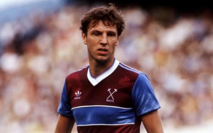 A very Happy Birthday to West Ham legend Alvin Martin, who turns 6  0  today!   