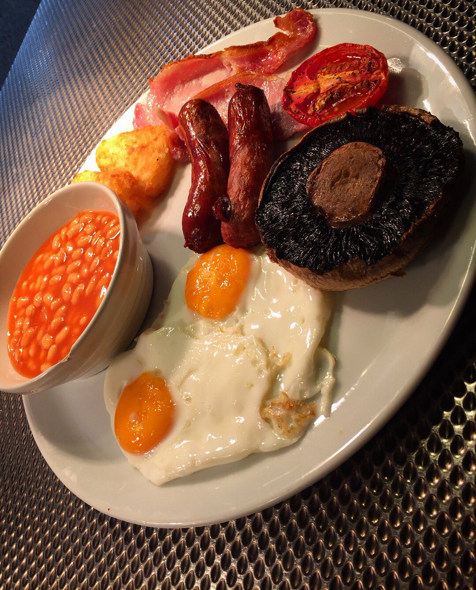 Brunch is served!🍴10:30am-12pm You can’t beat our Full Forest breakfast, how would you have your eggs?🤔🍳🥓