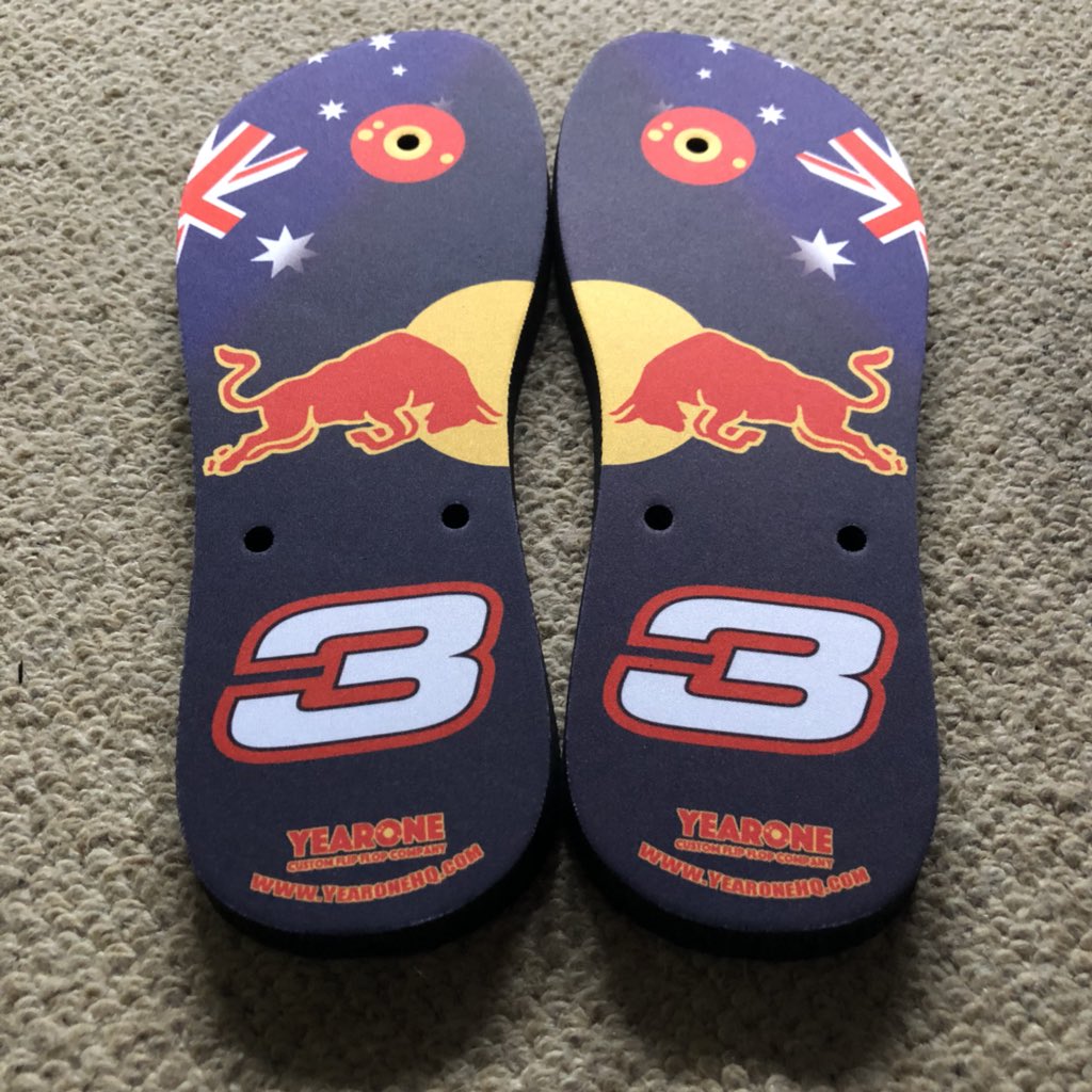YearoneHQ's tweet photo. #haloflipflops 🇦🇺 #Australia #DR3 #Thongs 🇳🇱 #Holland #MV33 #Dutch #SpecialEdition #lh44 #worldwidedelivery🌎 #flipflops #customflipflops #F1 https://t.co/0iNf37lkbP