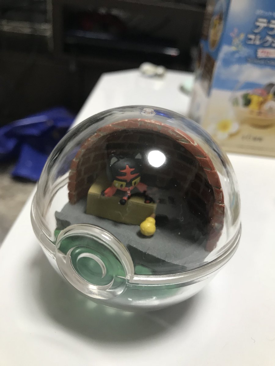 ウーピーちゃん Cv オリーブ さんのツイート ポケモン テラリウムコレクション アローラロコンとニャビー出て嬉しいなあ 可愛いなあ