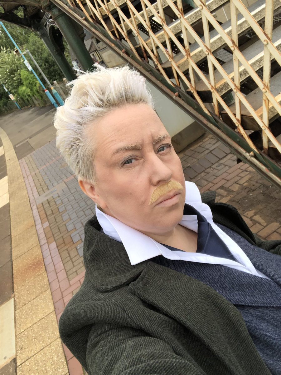 MaxxDecadence's tweet photo. @HogwartsLogics quite enjoying being Grindelwald, would love to know what you think https://t.co/gMZlJjMW54