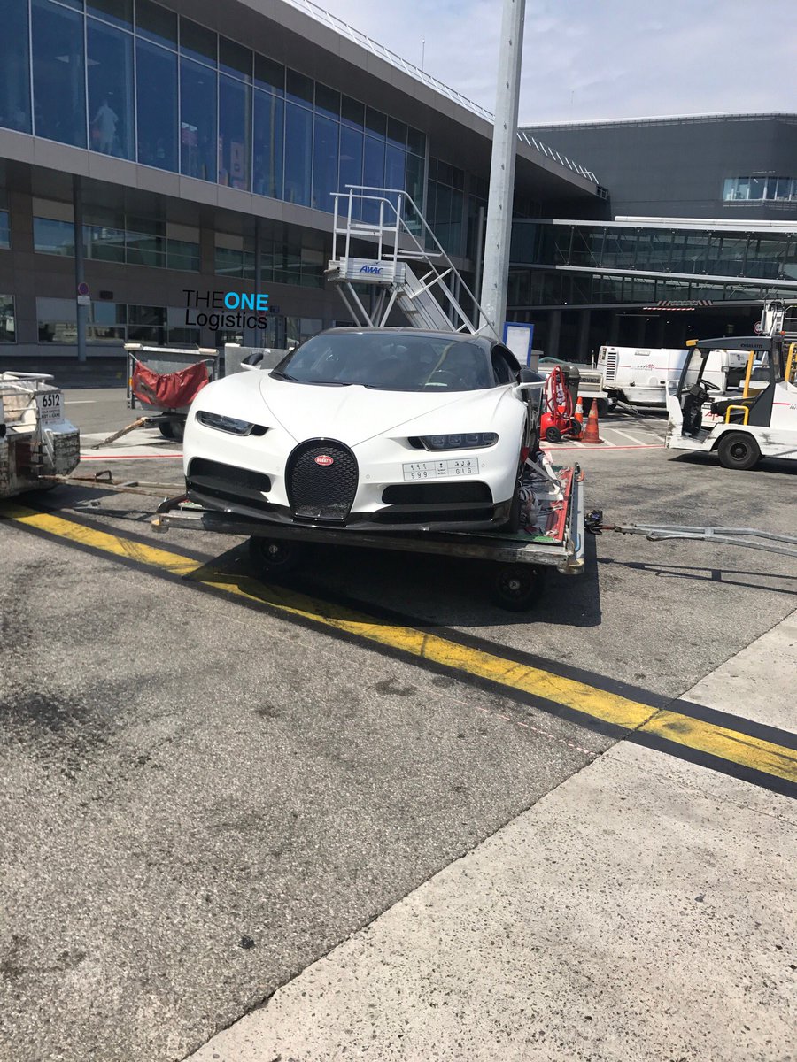 The1Logistics's tweet photo. Chiron summer get away 🇫🇷
.
.
Contact us on:
IG: @The1Logistics
📱: +966 (549) 888 521
📧 info@The1Logistics.com
🇸🇦🇫🇷🇸🇦🇫🇷
#bugatti #bugattichiron #bugatti_chiron #chiron #bugattiboyz #arabgarage #black_list #yazeedracing #yazeedalrajhi #cannes #cannes2018 https://t.co/TaMMjfQos4