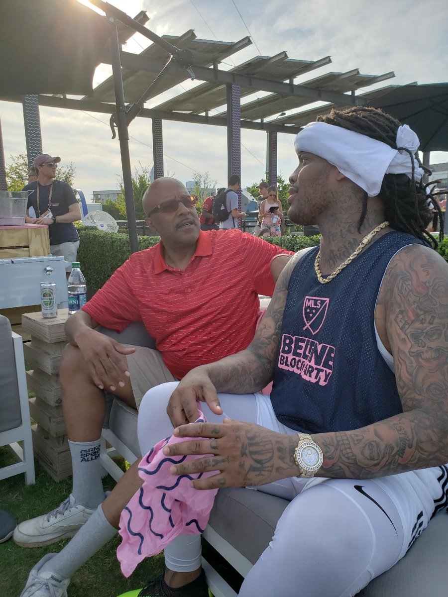 BlackLatinoCoun's tweet photo. Diversity,Inclusion,Sustainability &amp; Hip Hop @atlbeltline @mlsallstars @ashanti @kwanzahall @lovelessjohnson @Jairohgarcia @greenguymedia @VibeMagazine @blackvoices @GreenCS @GreenLawGA @GreenLatinos @rmgecocom @LatinMarketing #Artofnetworking #MasterClass9/29 RitzCarlton https://t.co/xx2v2kpi2D