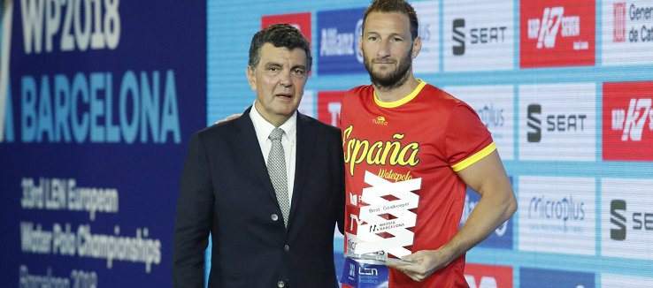 WATERPOLO / Dani López-Pinedo: "Esta medalla es un éxito". <a href="/dlpinedo/">Daniel López Pinedo OLY</a> Mejor Portero de Europa rfen.es/publicacion/no… Foto: <a href="/wp2018bcn/">WP2018BCN</a> Muchas felicidades!!!!!!