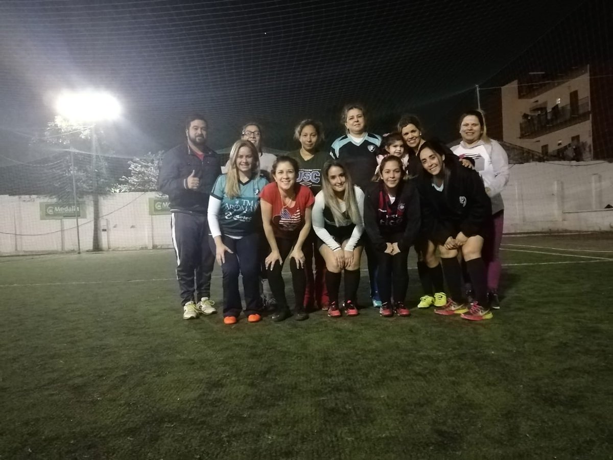 Storia_EXA's tweet photo. Falta demasiadooo poco ❤💙 https://t.co/IB75KMjHuT