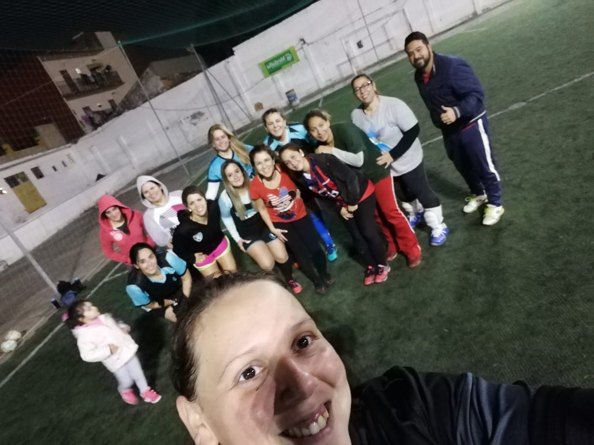 Storia_EXA's tweet photo. Falta demasiadooo poco ❤💙 https://t.co/IB75KMjHuT