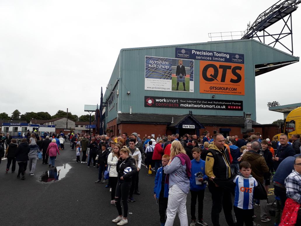 KilmarnockFC's tweet photo. Excitement is building for our signing session. The players will be along shortly to meet the fans for what is always a #KillieOpenDay highlight https://t.co/x4vNz6AvG4