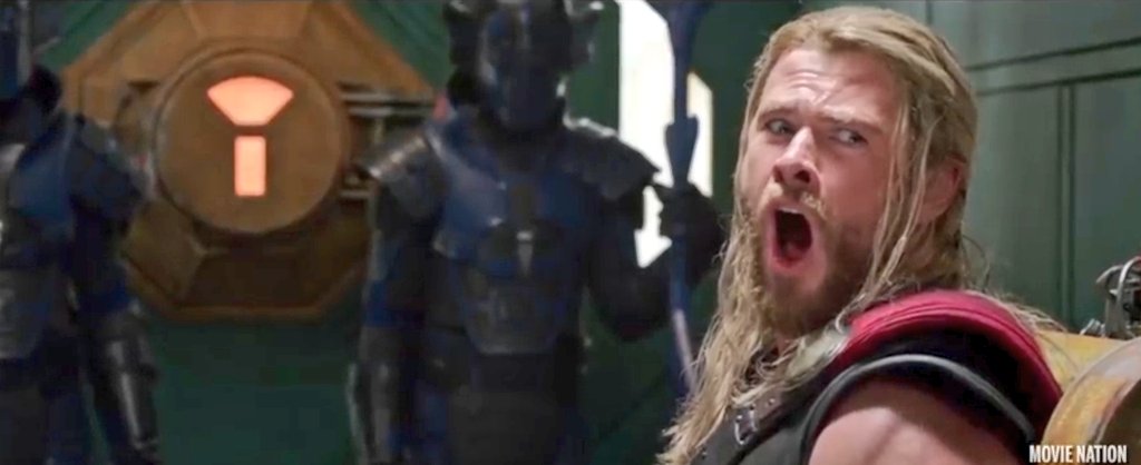 sixavngers's tweet photo. thor perdendo o olho // thor tendo seu cabelo cortado https://t.co/9tpGoAlKPO