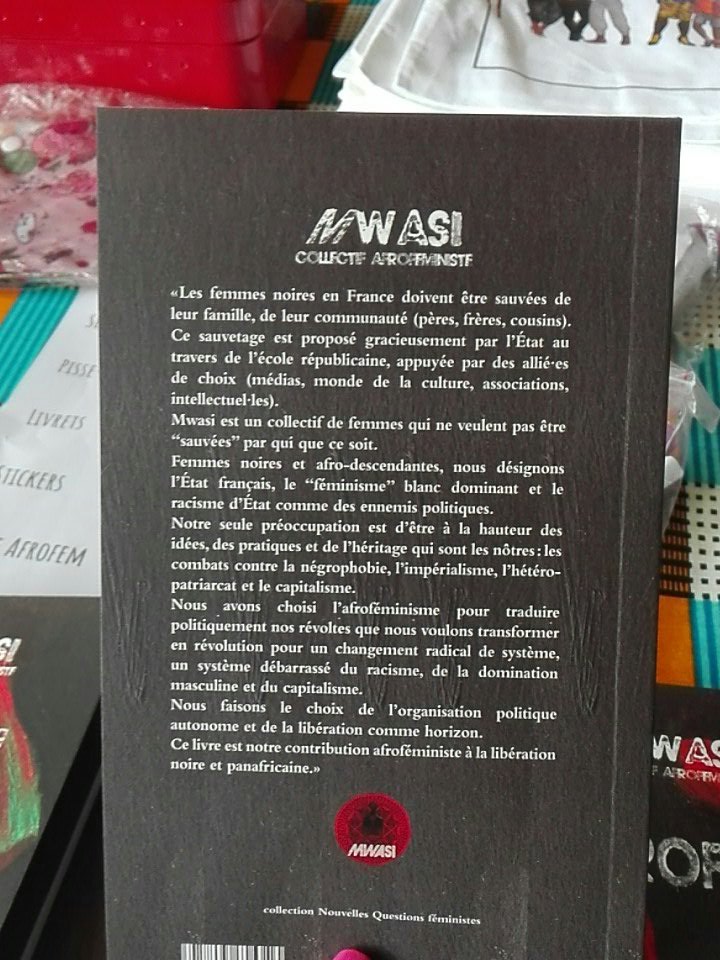 MwasiCollectif's tweet photo. Notre livre "AFROFEM" disponible aujourd'hui en EXCLU. 🔥🔥🔥 https://t.co/QAdsS8GBxc