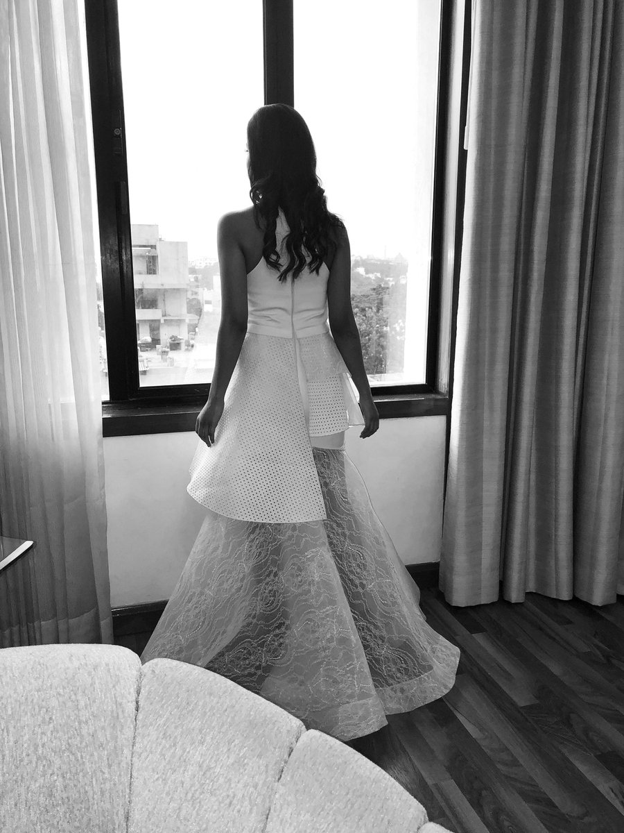 StyleByDivya's tweet photo. Vision in white. #StyleByDivyaAndNavya @raizawilson #PPKAudioLaunch #PyaarPremaKaadhal https://t.co/s5KkLl9HyX