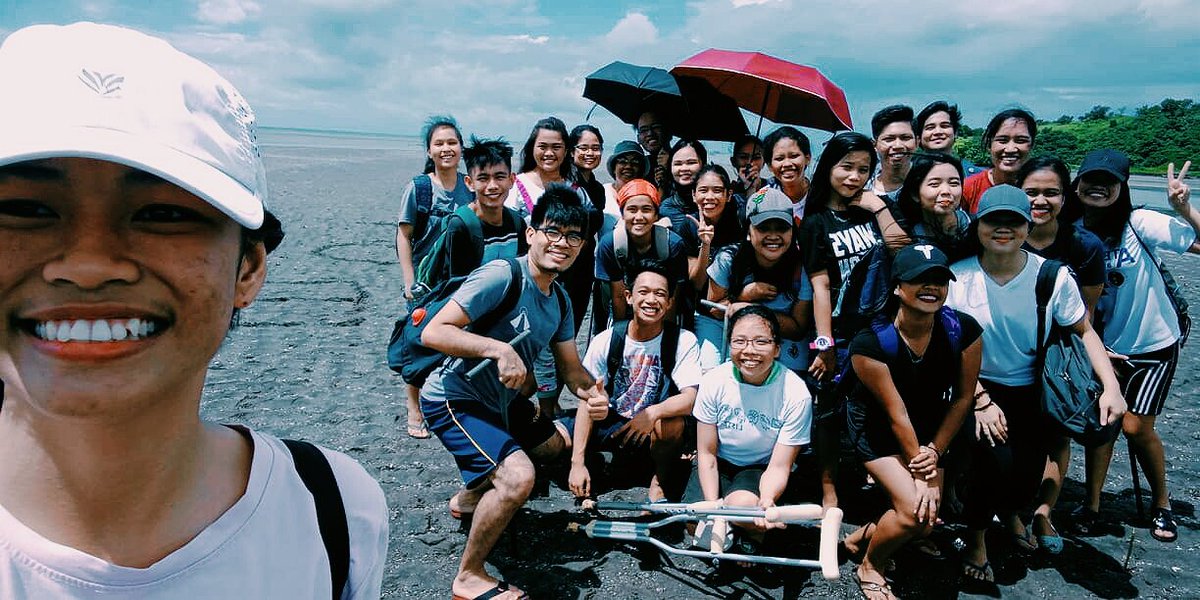 adnucsv's tweet photo. "Pour out upon us the power of your love, that we may protect life and beauty. Fill us with peace, that we may live as brothers and sisters, harming no one." -A Prayer for the Earth (Pope Francis, Laudato Si)
IGNATIANA 2018
Mangrove Planting @ Cagsao, Calabanga ๐โ
#CSVloves https://t.co/hgIS7HazJb