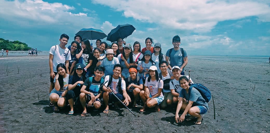 adnucsv's tweet photo. "Pour out upon us the power of your love, that we may protect life and beauty. Fill us with peace, that we may live as brothers and sisters, harming no one." -A Prayer for the Earth (Pope Francis, Laudato Si)
IGNATIANA 2018
Mangrove Planting @ Cagsao, Calabanga ๐โ
#CSVloves https://t.co/hgIS7HazJb