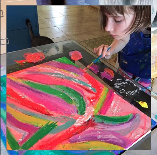 Fireflies_Aglow's tweet photo. Elina enjoys painting in the family art studio! 
#ElinaMeijer #painting #ArtistOnTwitter https://t.co/N46OV5PTLo