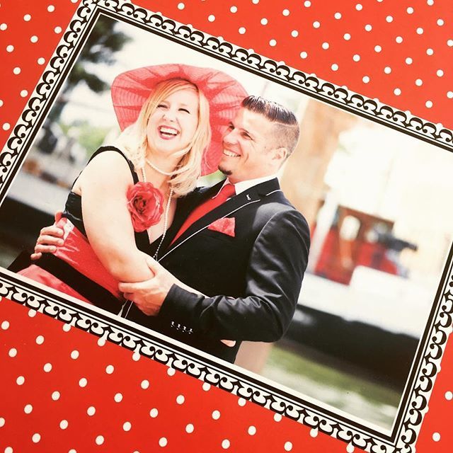ChillFishDesign's tweet image. Throwback to the day I married my best friend! Can't believe it has been five years! #❤️️ #paperanniversary #vintagewedding #polkadots #redweddingdress #happycouple
#chillfishdesign #eco #fashion #sustainable #clothing #instagram