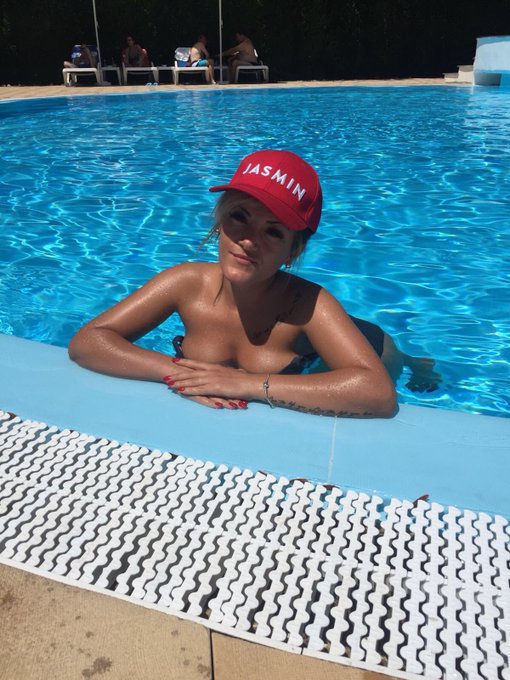 Have a great Sunday! Its sooo hot😉🌞😍@AileenRosss @LiveJasmin https://t.co/gRk8uRZJyW<a class="tags" href="/tag/aileenrosss">@aileenrosss</a><a href="/tag/hot"class="tags"><span>#hot</span></a><a href="/tag/blonde"class="tags"><span>#blonde</span></a><a href="/tag/online"class="tags"><span>#online</span></a><a href="/tag/ass"class="tags"><span>#ass</span></a><a href="/tag/boobs"class="tags"><span>#boobs</span></a><a href="/tag/now"class="tags"><span>#now</span></a>