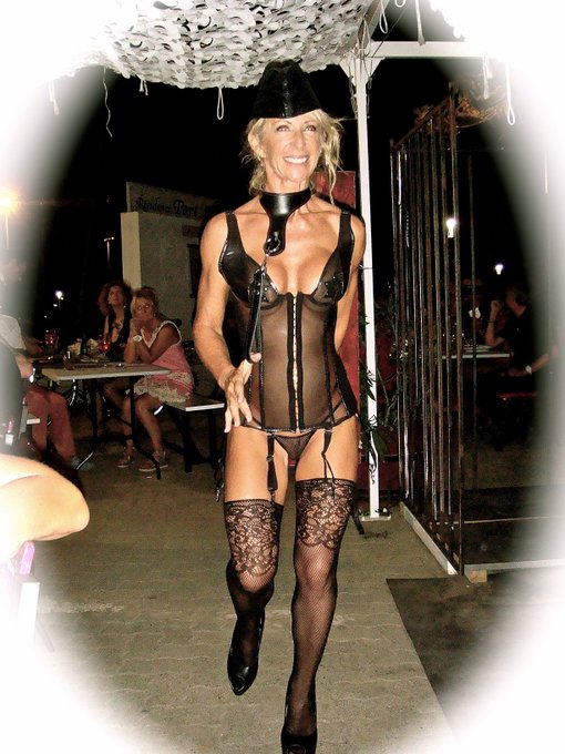 Super f&eacute;tish parade!!!  👍🥰😜 https://t.co/pAd2CTrTGr