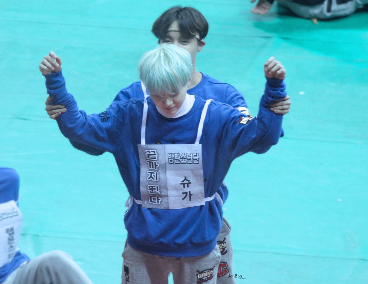 Yoongi is my world ⁷ 🐰🐱🍊 tweet media