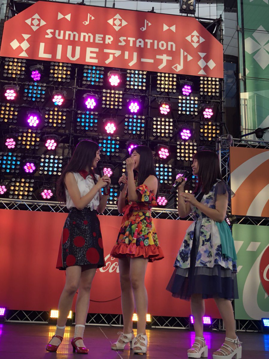 SG_RUKA_avex's tweet photo. #六本木アイドルフェスティバル 
カラオケコラボも楽しかったな〜♡

"実は高校の同級生"コラボ

西野カナさんの
「Best Friend」
歌わせていただきました☺︎

3人で歌えたの
ほんと嬉しかった〜💓
ちょっと恥ずかしかったけど🙈🙈笑 https://t.co/q6o4bYJhz9