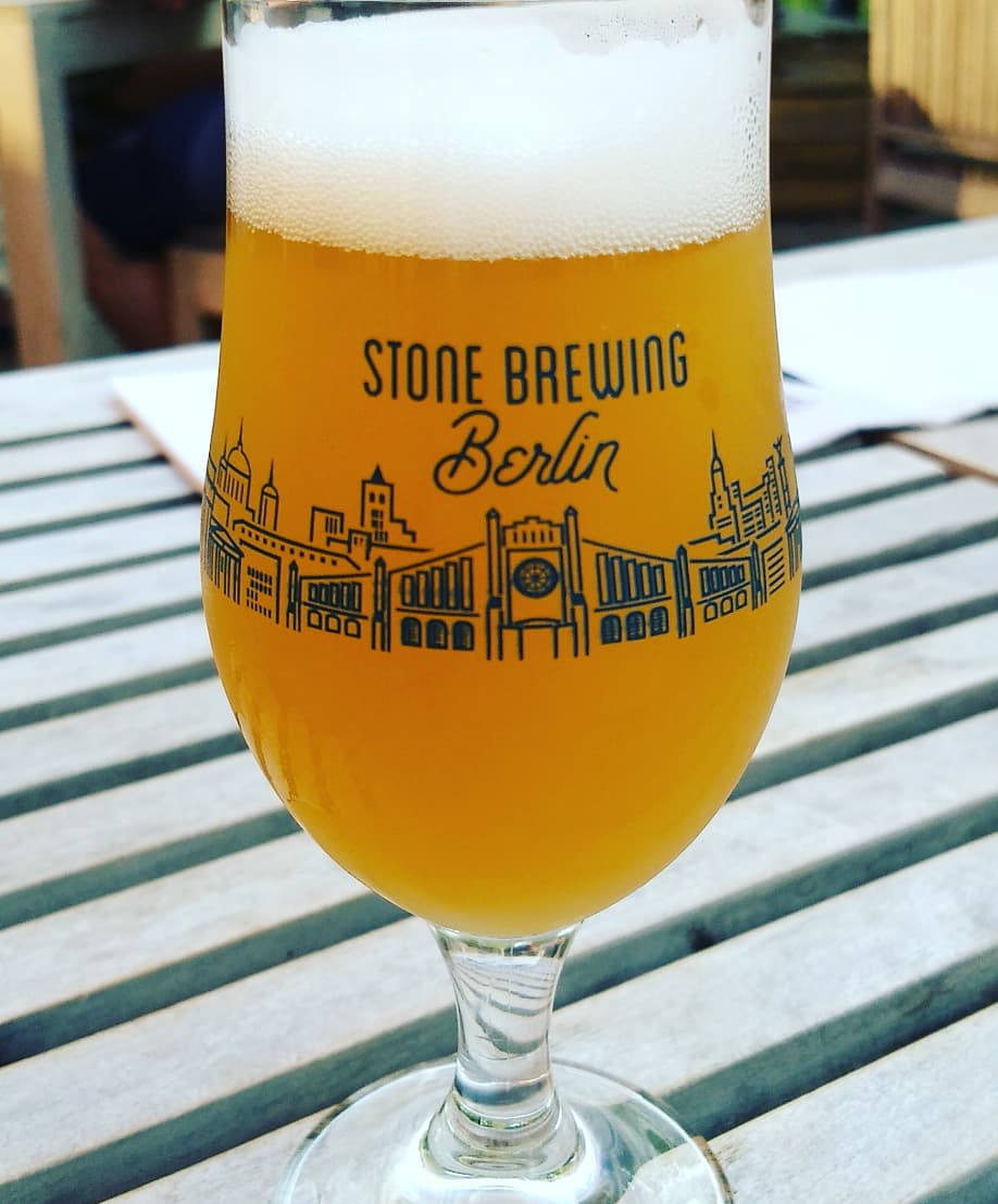 undsielaeuft's tweet photo. Gute Leute, gutes Bier, guter Kaffee, gutes Wetter, gutes Essen, gute Lachanfälle.
#berlinbeerweek https://t.co/Tg68h9LUkt