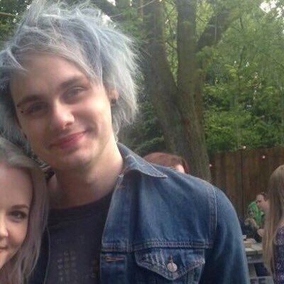 perfect5sospack's tweet photo. Michael Pack

#MTVHottest 5SOS https://t.co/BJQSivg4Q4