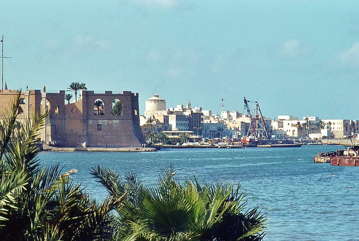 Libyanhistory's tweet photo. طر��بلس - 1974
Tripoli - 1974
1/2 https://t.co/0hXrfseZcM