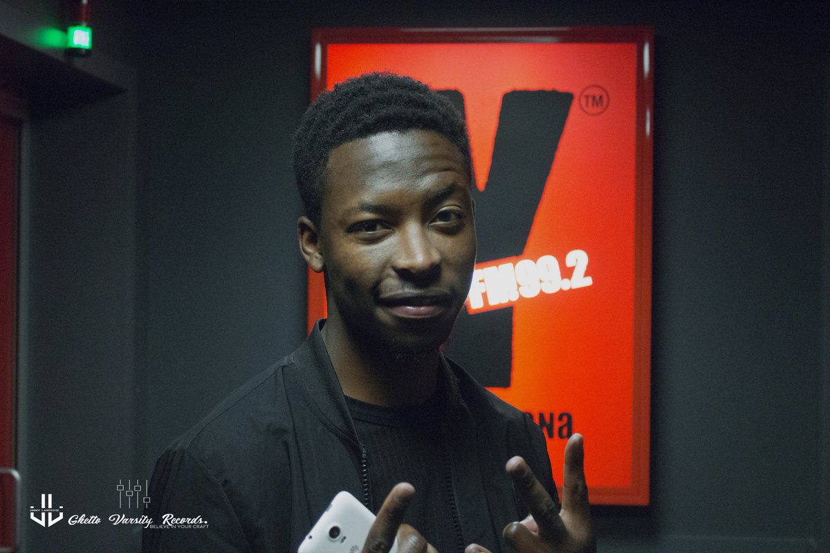 Landrose_'s tweet photo. #HipHopFloor
#TheArrival 
#UnseenRappers 
@DJZaiMaya 
@DjZanD 
@OG_Samke 
@Yfm  99.2 📻✨ https://t.co/V9xMKJmCFi