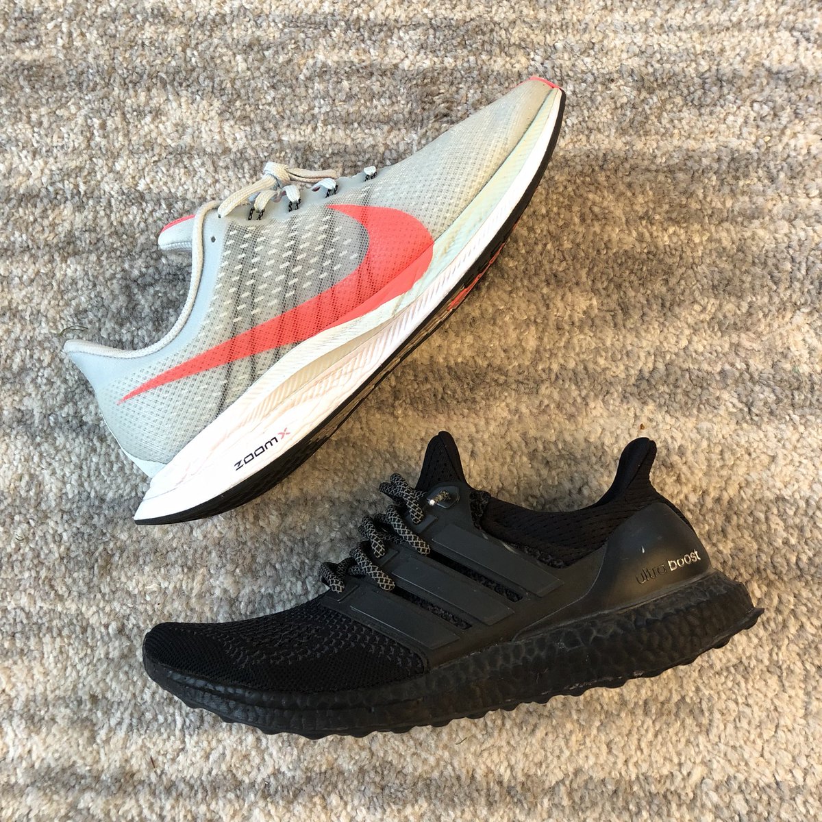 nike air zoom pegasus 35 vs ultra boost