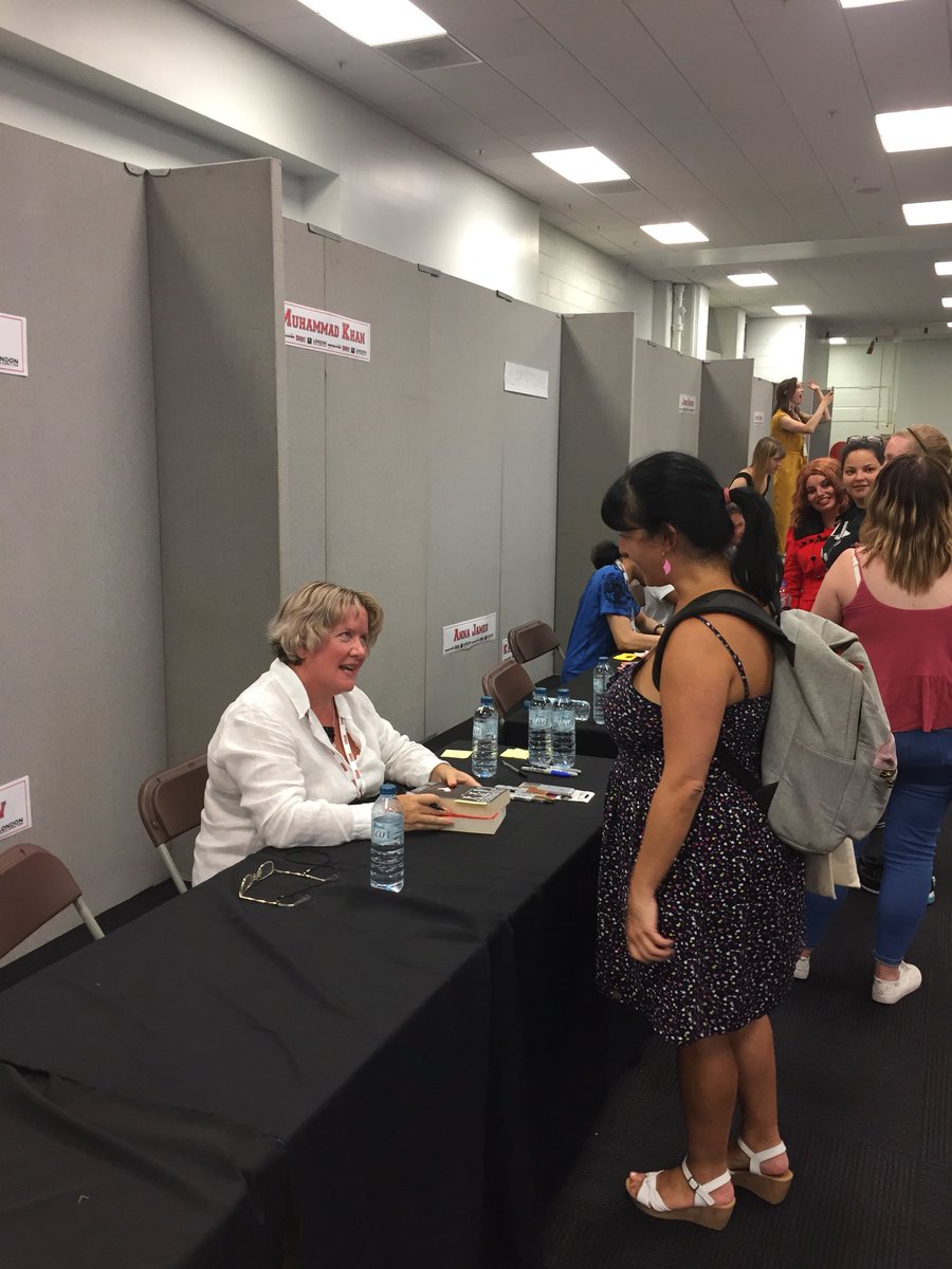 UKTor's tweet photo. Such a wonderful #YALC day with @DrVictoriaJames. Thanks to all who came for tea and cake and signings. #BrightRuin #DontKillMyFave https://t.co/dK9rgCyBlV