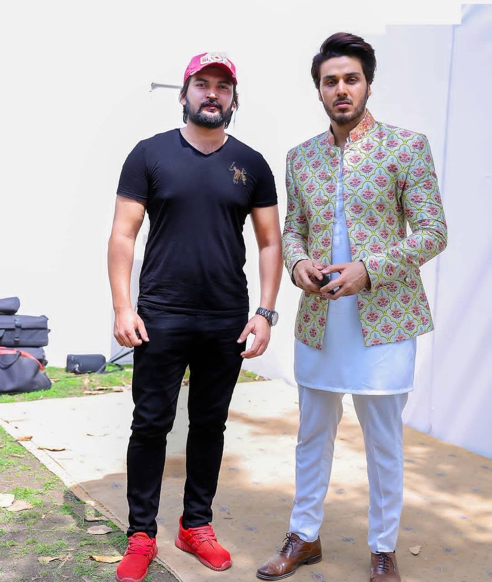 TeamAhsankhan's tweet photo. #mezangroup #mezanbanaspati #tvc
@Ahsankhanuk
@AliAounOfficial https://t.co/94T4Z3p8qR