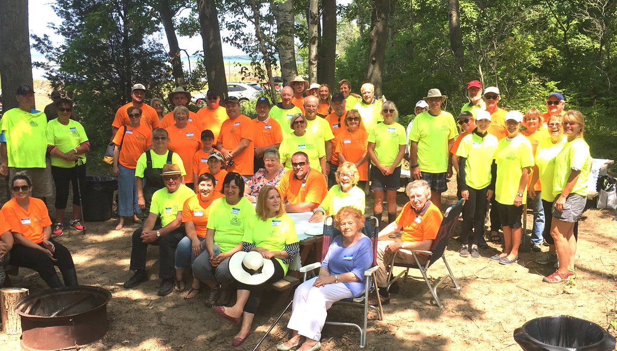 WilliamDWeber's tweet image. @LSPCG volunteer appreciation day #WorkingTogether Thanks for all you do to fight #Phrag your work is appreciated. @LambtonShores @CountyofLambton