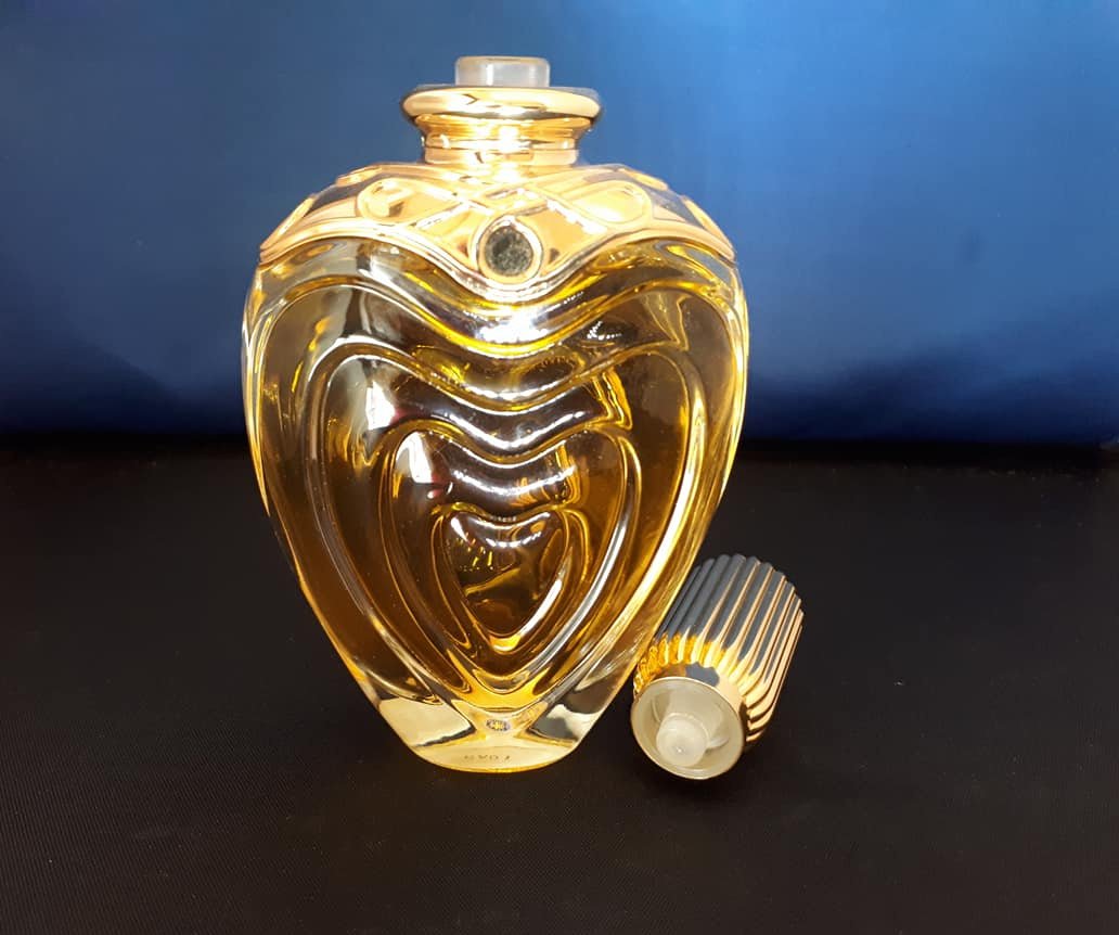 vintage escada perfume