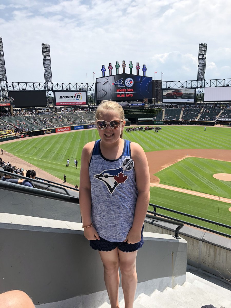 sandyshultz's tweet photo. Katelynn is a @BlueJays fan, because @The_Gift61 is fee favorite player! #summerfun #firstsoxgame #giftngoepe #gobluejays https://t.co/EhdgLPNeHi