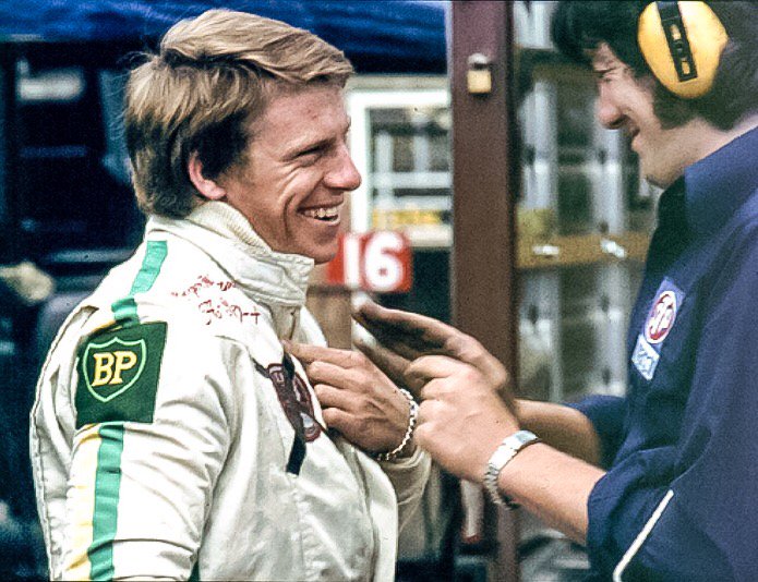 Stuart_Dent's tweet photo. Remembering Leicestershire charger Roger Williamson, on the 45th anniversary of one of Grand Prix racing’s darkest days. A super-talent who perished in the most apalling circumstances during the Dutch GP at Zandvoort...
🇬🇧 #F1 #Purls #Wheaty #Dodge #ChinOnChest https://t.co/mohiCv3rP2