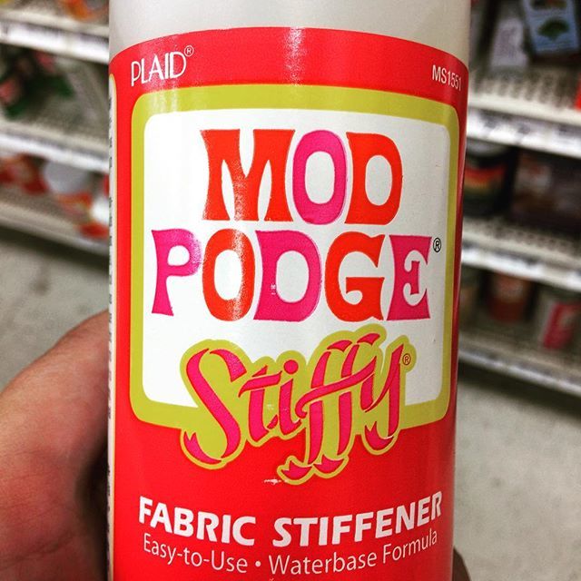 annefehl's tweet photo. Hehe #igotastiffy #iseewhatyoudidthere #modpodge #fabricstiffener https://t.co/6tEq9YVwyh https://t.co/gqWbgyPkET